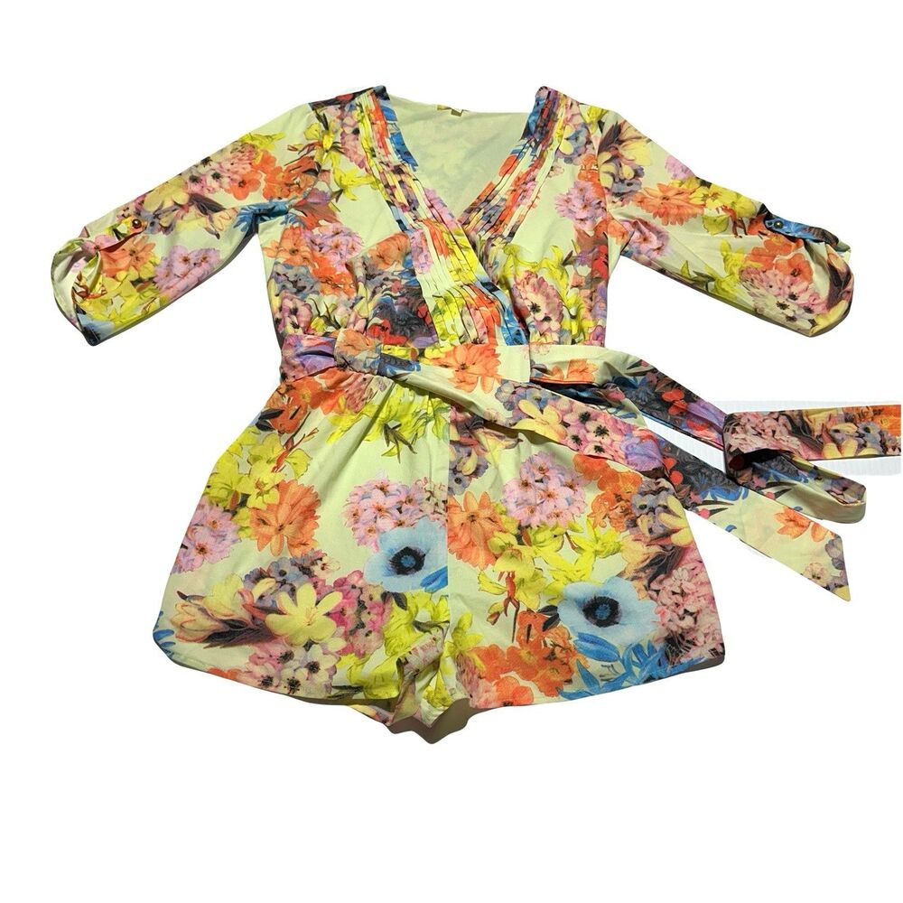 Gianni Bini floral Erynn Romper 3/4 Sleeve V neck tie Waist size XS